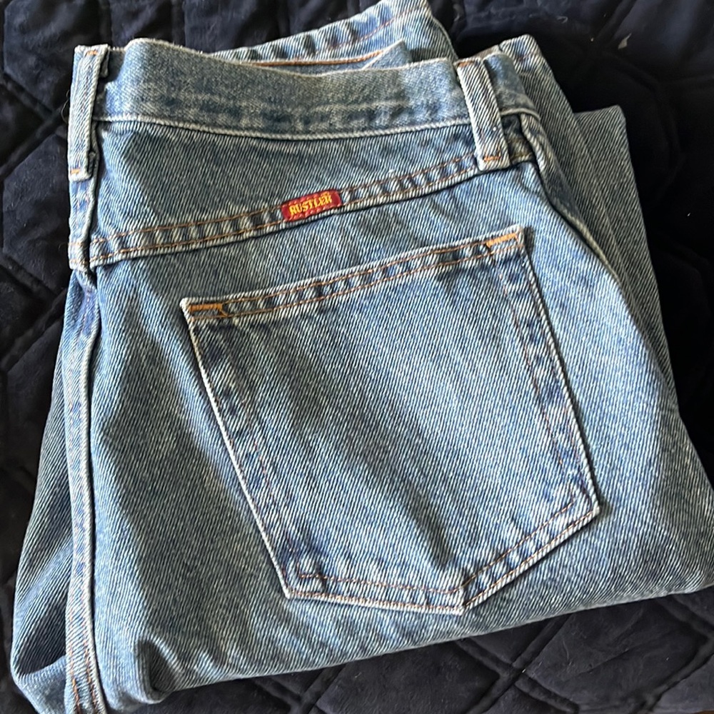 Men’s Rustler jeans. Size 30x30. Only worn a couple of times.